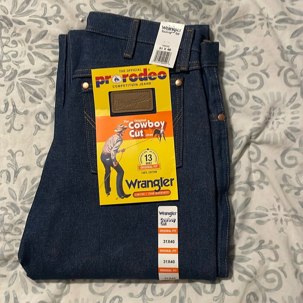 Men’s Wrangler Jeans.  Cowboy Cut, Original Fit.  31 X 40 NWT